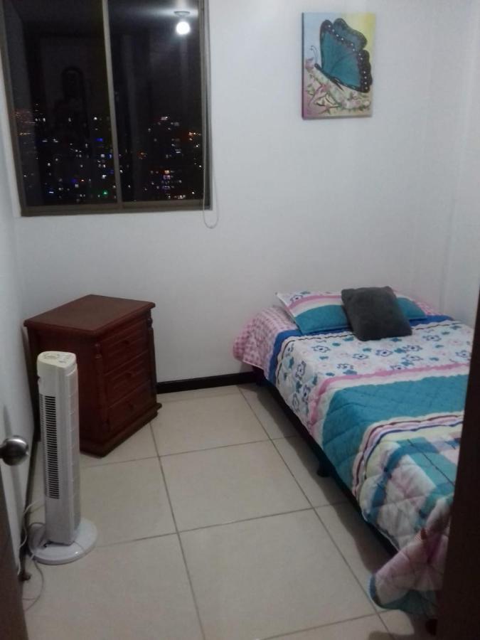 Apartamento Hermoso y acogedor apartamento en Belén Rodeo Alto Medellín Exterior foto
